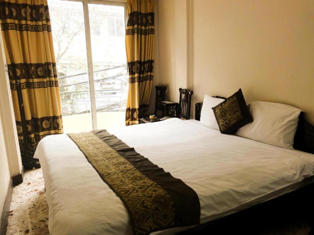 Kangaroo Hostel Hanoi Buitenkant foto