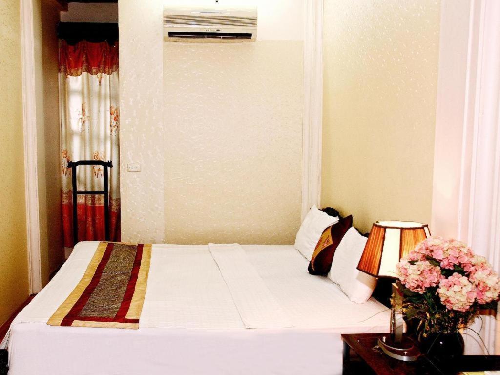 Kangaroo Hostel Hanoi Buitenkant foto